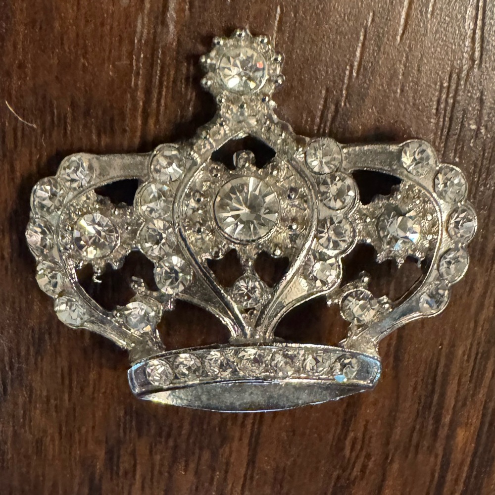 Coronation Style Rhinestone Crown Brooch - Picture 4 of 4